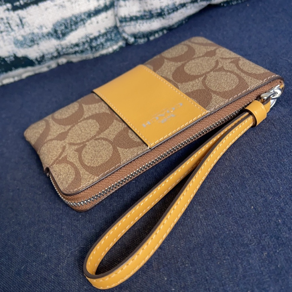 COACH Signature PVC Leather Corner Zip Wristlet - Picture 5 of 16